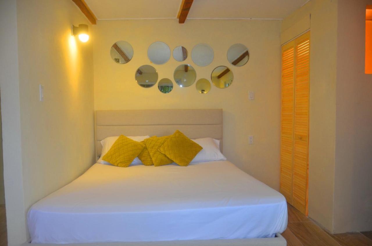 Homey Vacation And Carrental Willemstad Bagian luar foto
